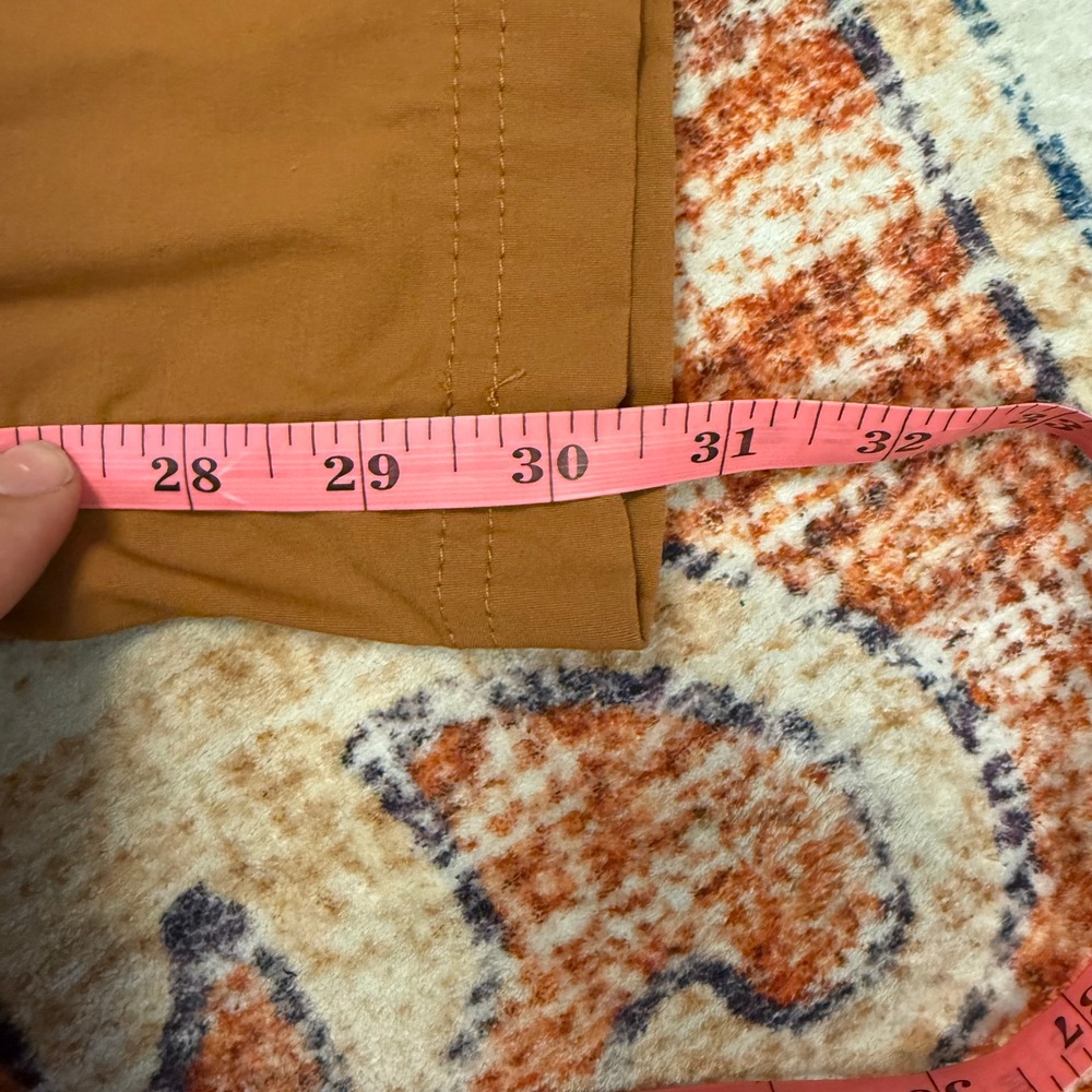Eddie‎ Bauer Women's Cargo Hiking Pants Size 10 Nylon Spandex Blend Zip Pockets - Picture 11 of 11